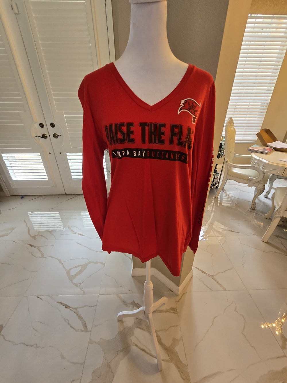 Majestic Red V-Neck 'Raise The Flag' Tampa Bay Buccaneers Sweatshirt